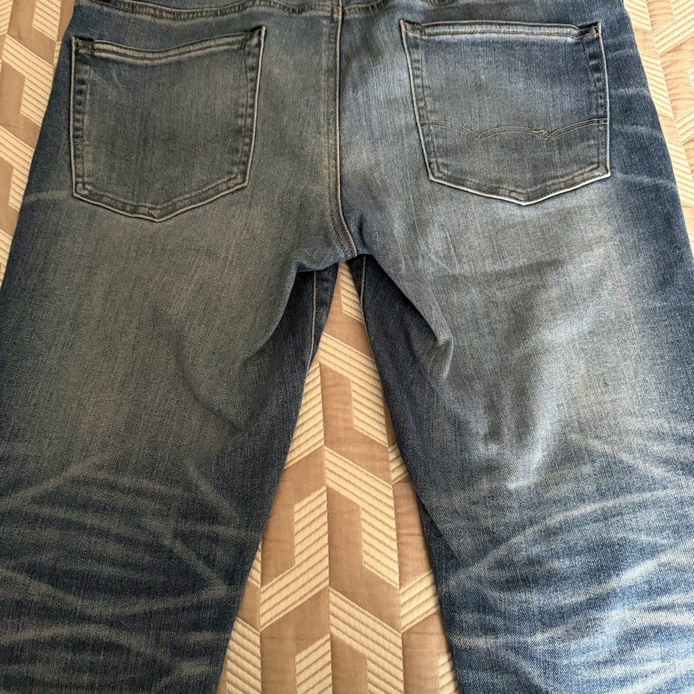 American Eagle Outfitters Relaxed Fit Blue Jeans